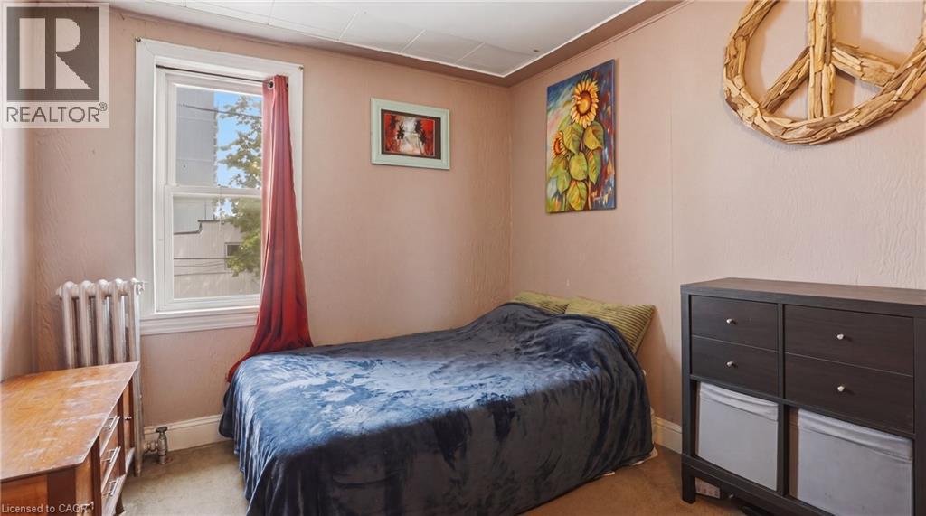 247 King Street Property Photo 16