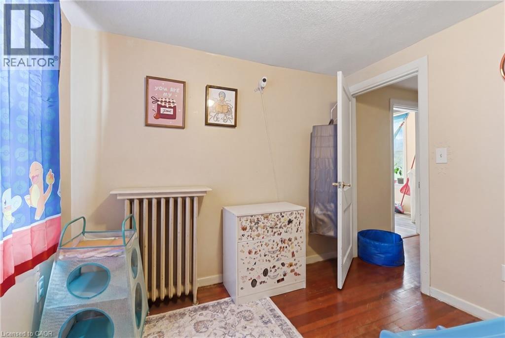 247 King Street Property Photo 23
