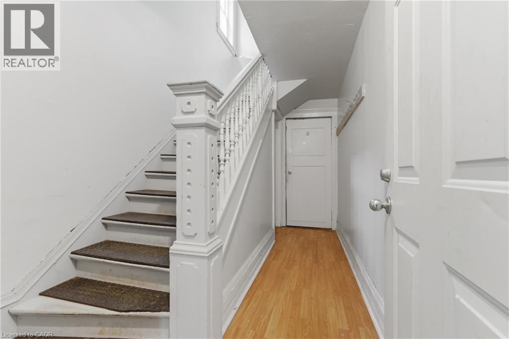 247 King Street Property Photo 28