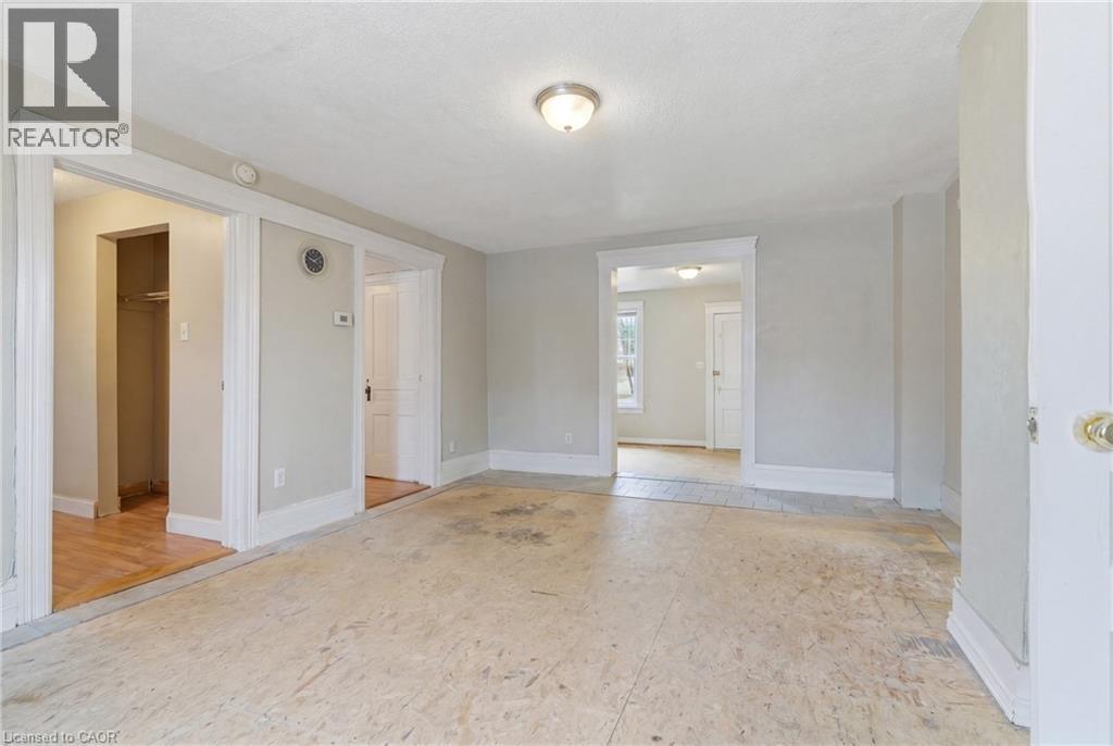 247 King Street Property Photo 30