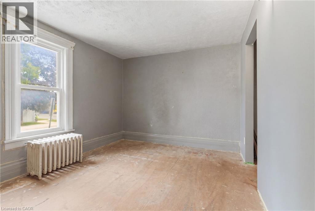 247 King Street Property Photo 32