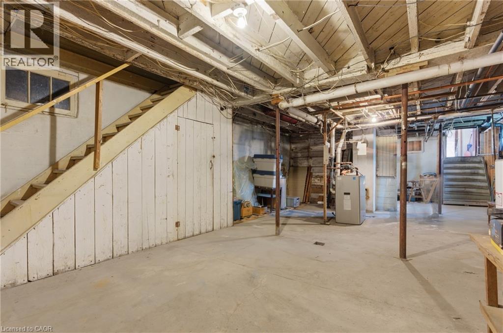 247 King Street Property Photo 36