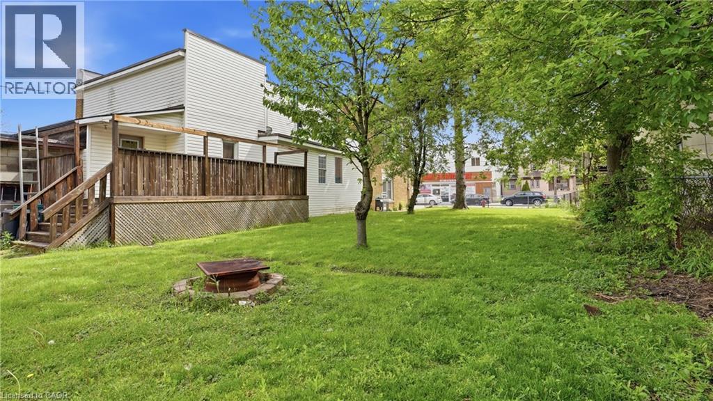 247 King Street Property Photo 40