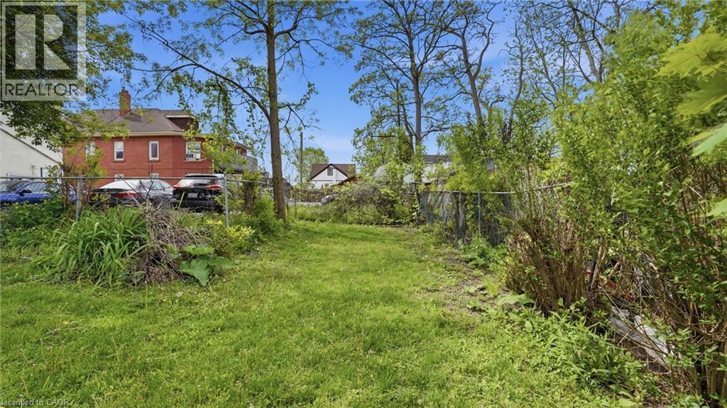 247 King Street Property Photo 42