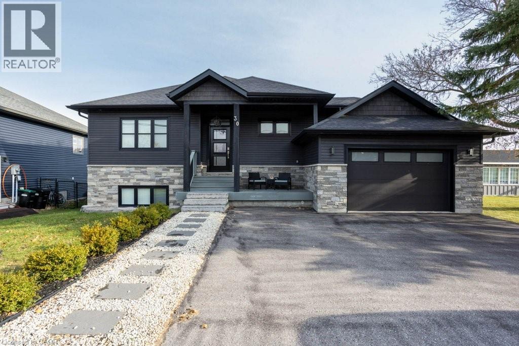 30 Lakeshore Road Property Photo 1