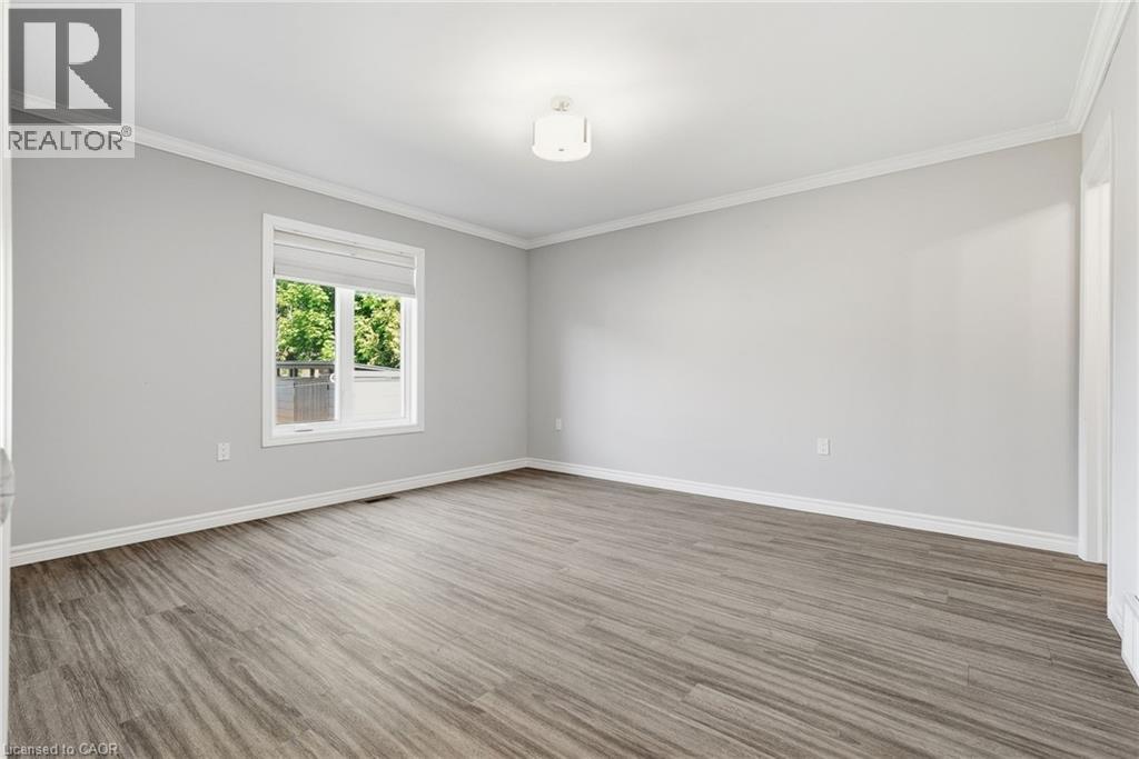 645 Davidson Avenue S Property Photo 25