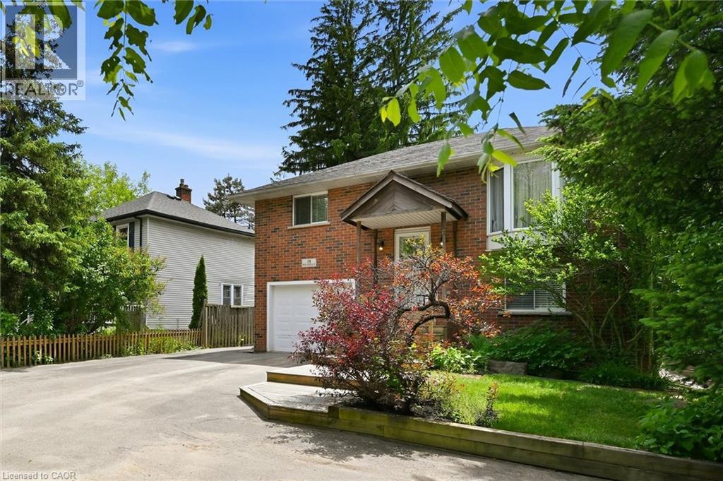 28 Rousseaux Street Property Photo 3