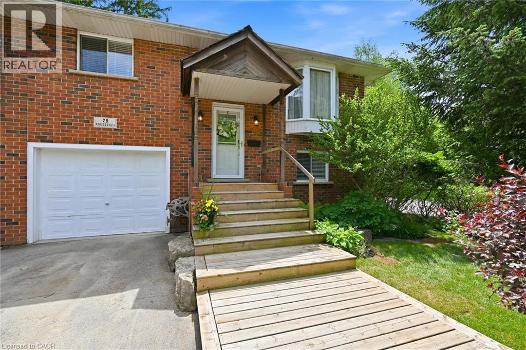 28 Rousseaux Street Property Photo 5