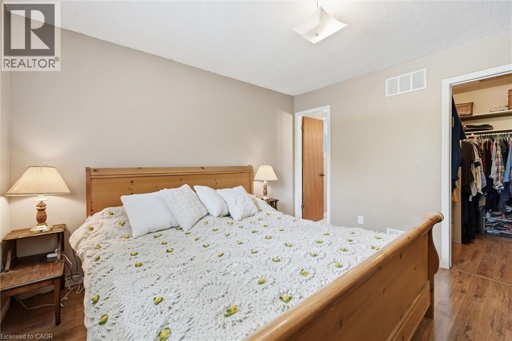 28 Rousseaux Street Property Photo 9