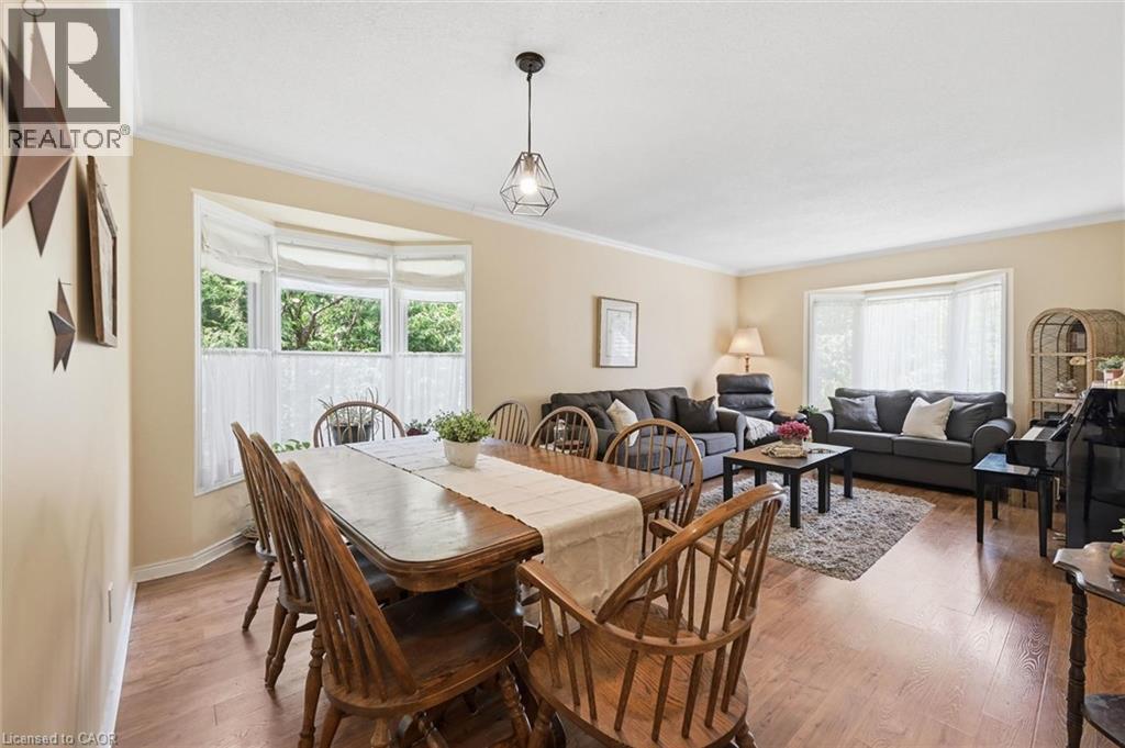 28 Rousseaux Street Property Photo 15