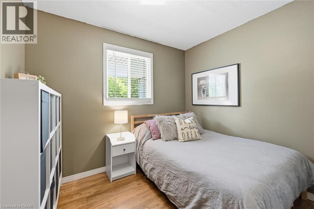 28 Rousseaux Street Property Photo 19