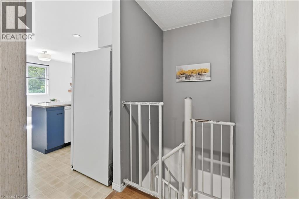 28 Rousseaux Street Property Photo 21