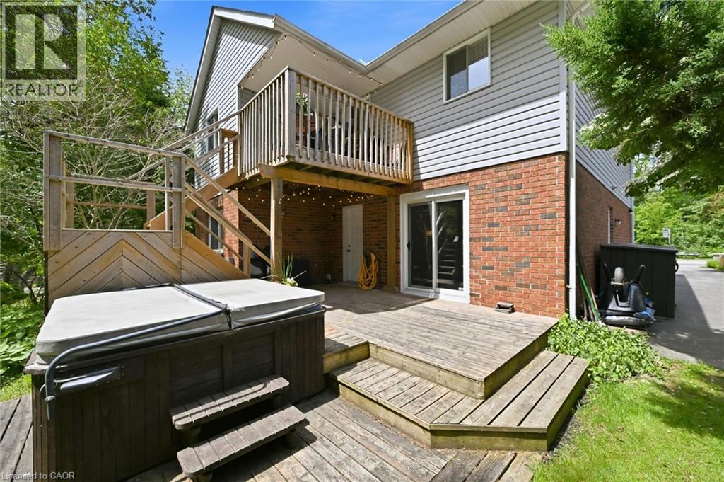 28 Rousseaux Street Property Photo 46