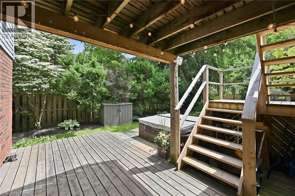 28 Rousseaux Street Property Photo 47