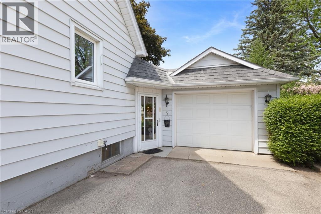 119 Church Street E Property Photo 6