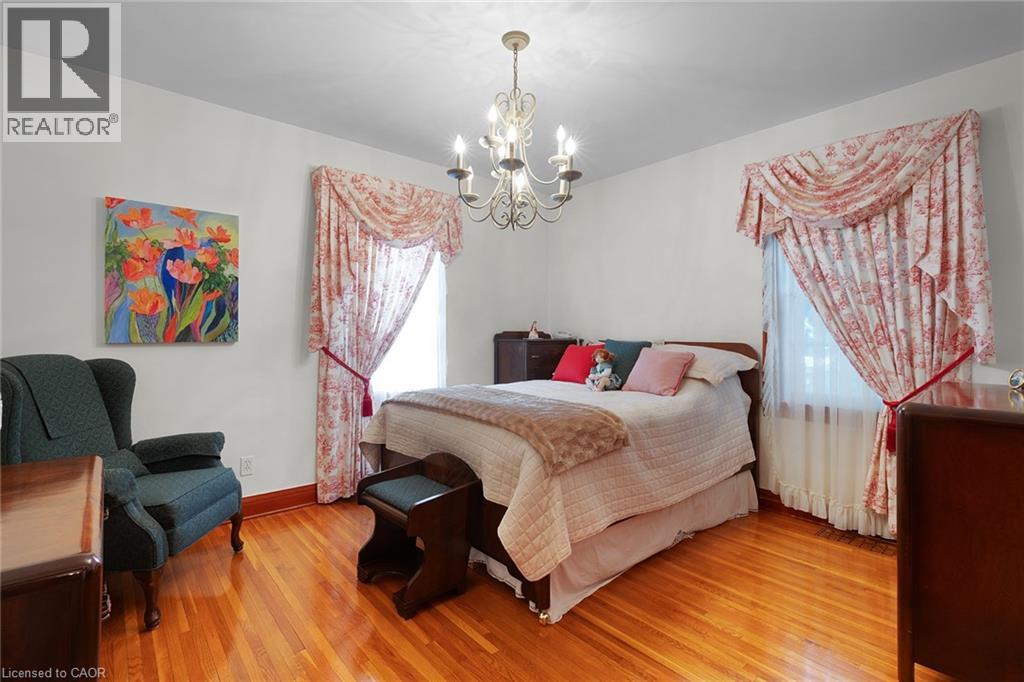119 Church Street E Property Photo 15