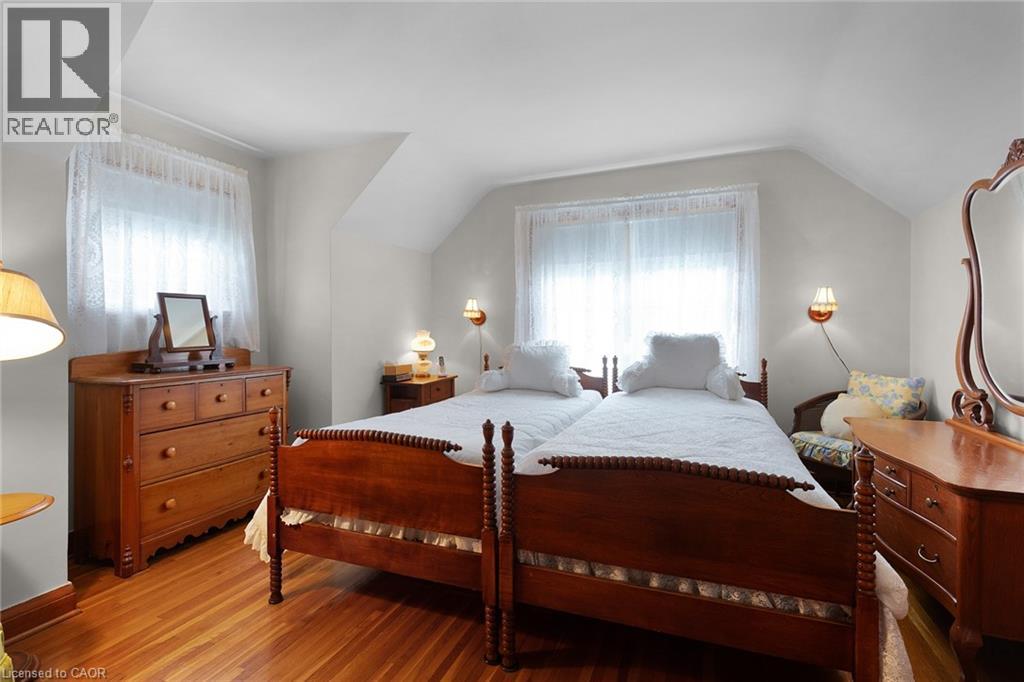 119 Church Street E Property Photo 21