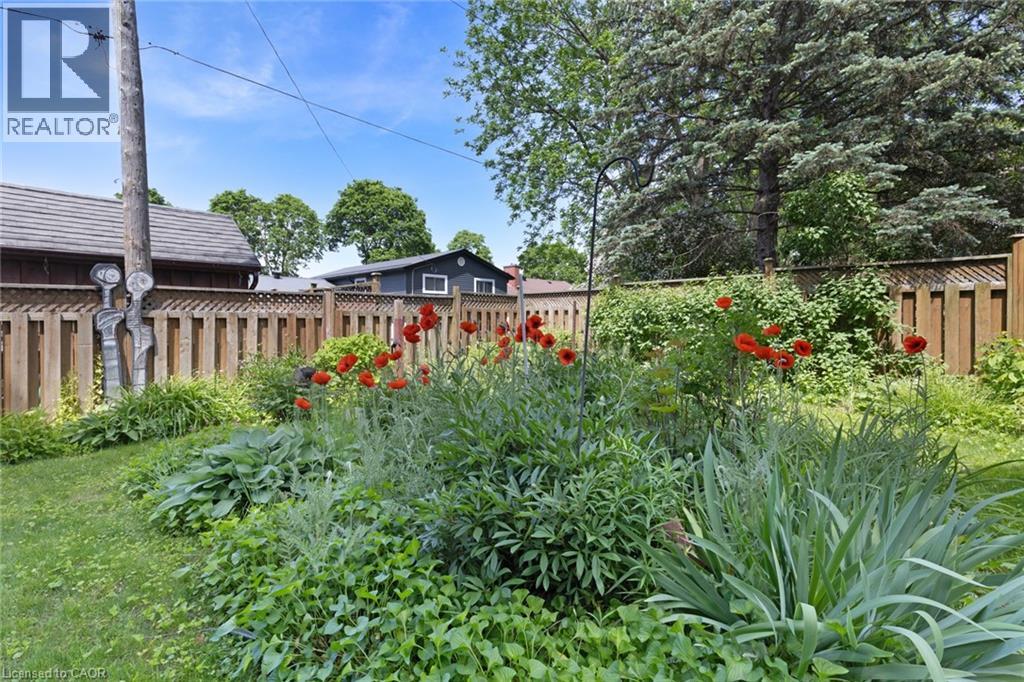119 Church Street E Property Photo 35