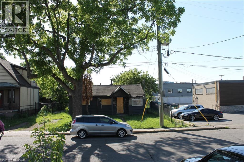 127 Robins Avenue Property Photo 7