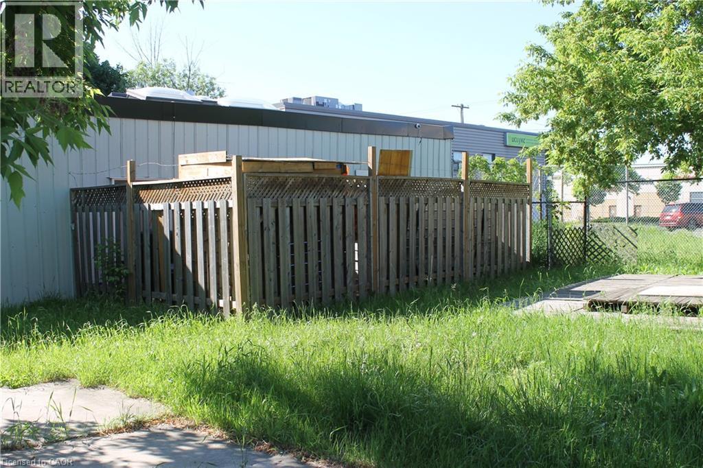 127 Robins Avenue Property Photo 14