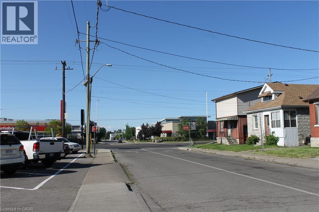 127 Robins Avenue Property Photo 15