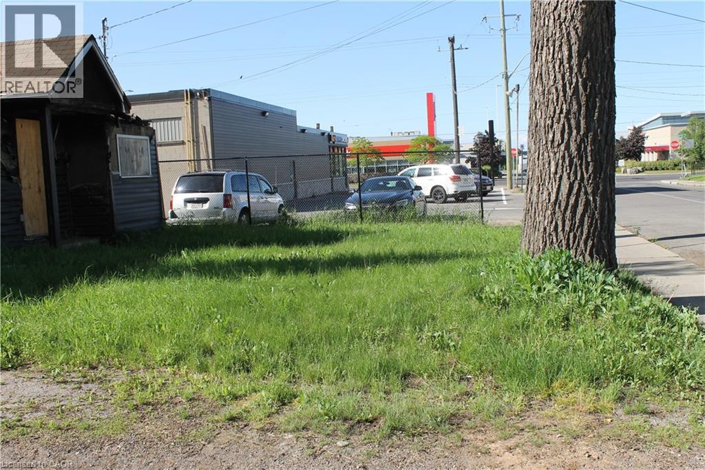 127 Robins Avenue Property Photo 17