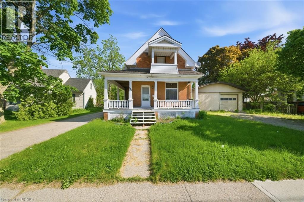 816 Colborne Street E Property Photo 1