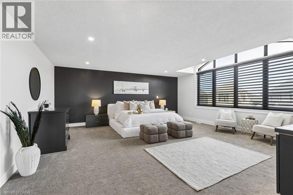 95 Pondcliffe Drive Property Photo 23