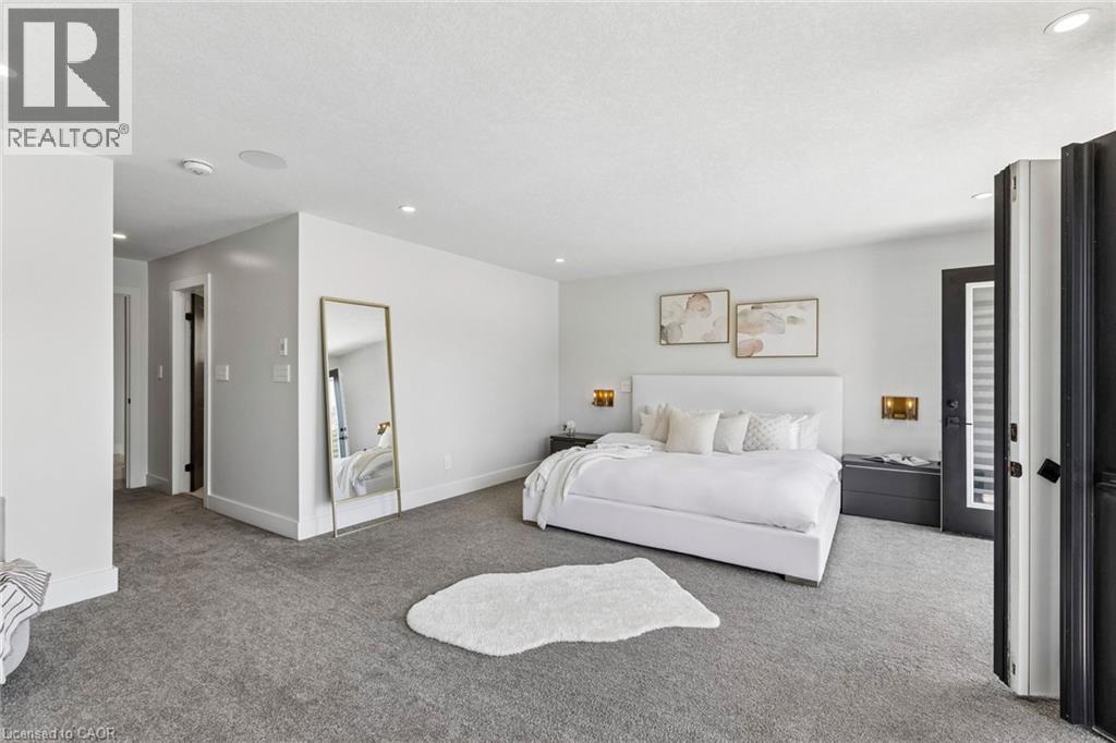 95 Pondcliffe Drive Property Photo 31