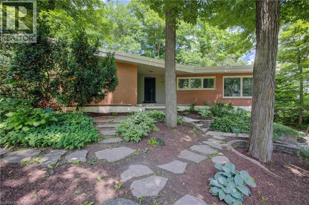294 Algonquin Drive Property Photo 6