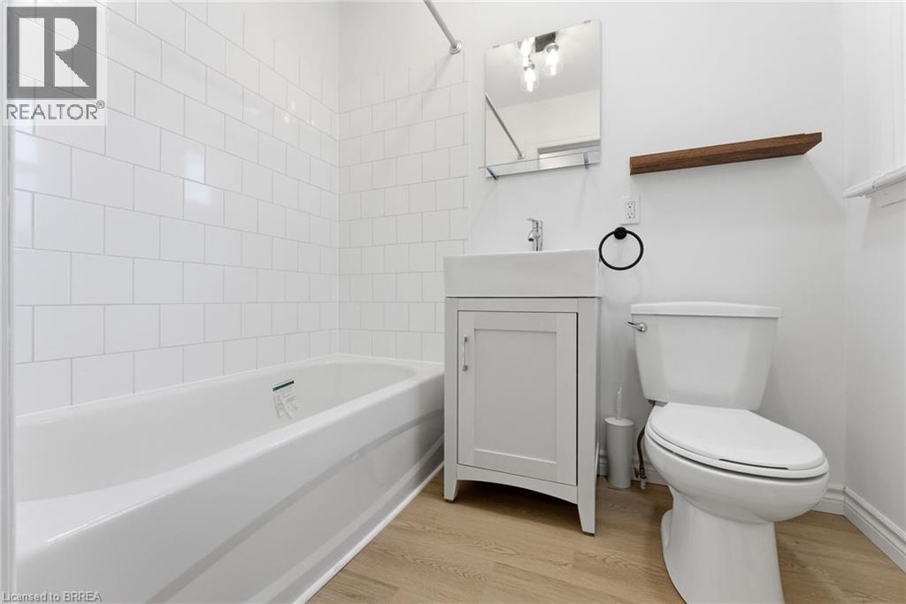 174-176 Darling Street Property Photo 13