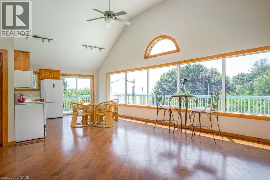 210 Hillside Avenue Property Photo 3