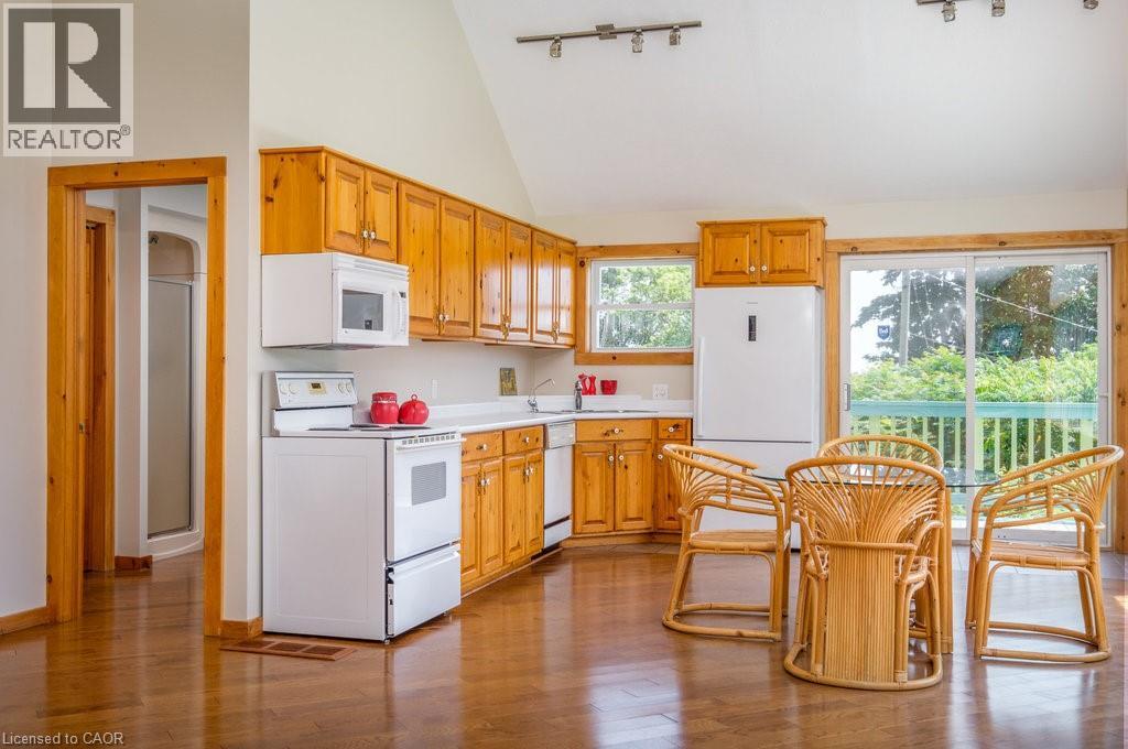 210 Hillside Avenue Property Photo 10