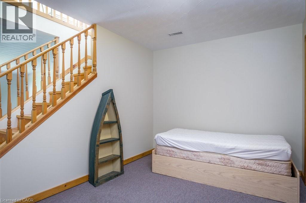 210 Hillside Avenue Property Photo 17