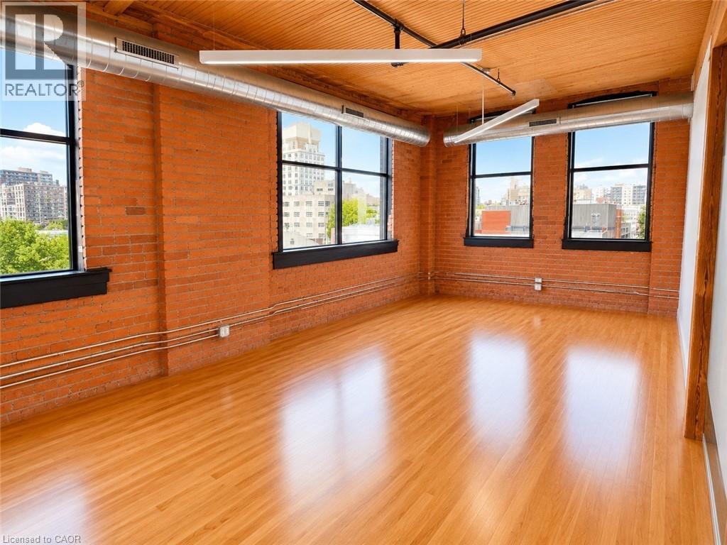 69 John Street S Unit# 450 Property Photo 3