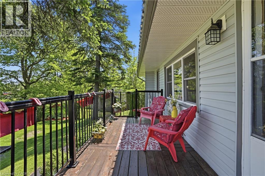 925 Highway 6 N Property Photo 3