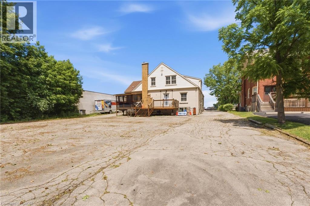 1260 Highway 8 Property Photo 34