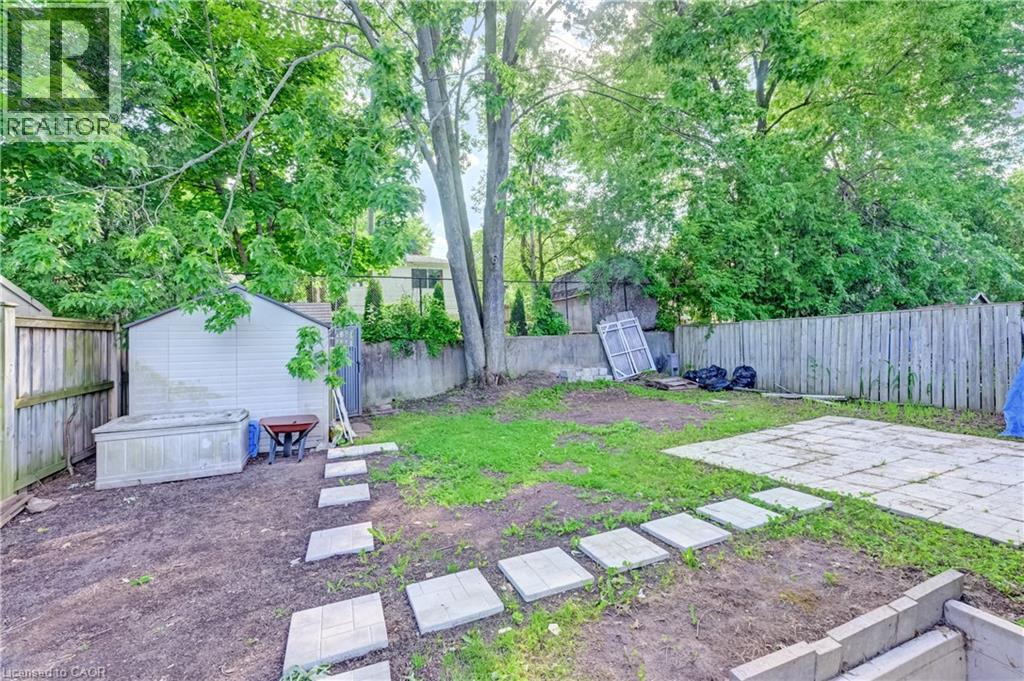 53 Helene Crescent Property Photo 6