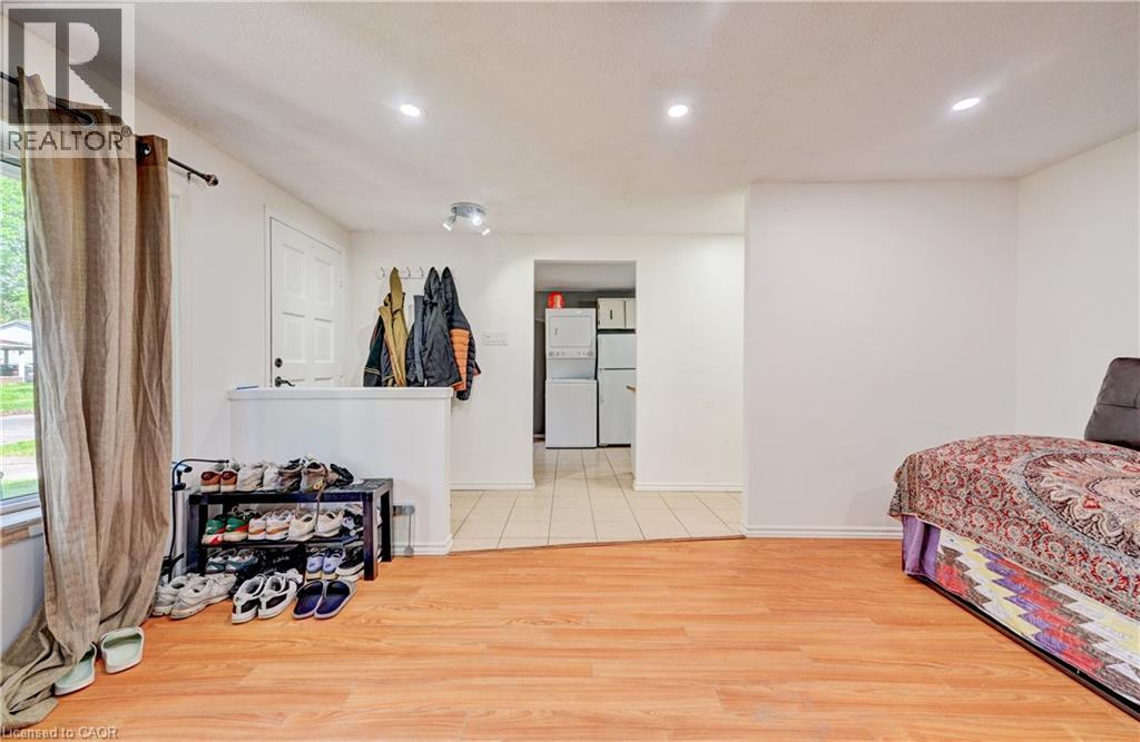 53 Helene Crescent Property Photo 10
