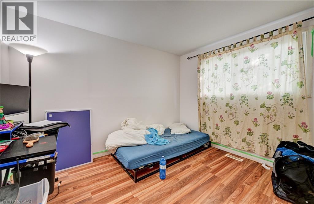 53 Helene Crescent Property Photo 19