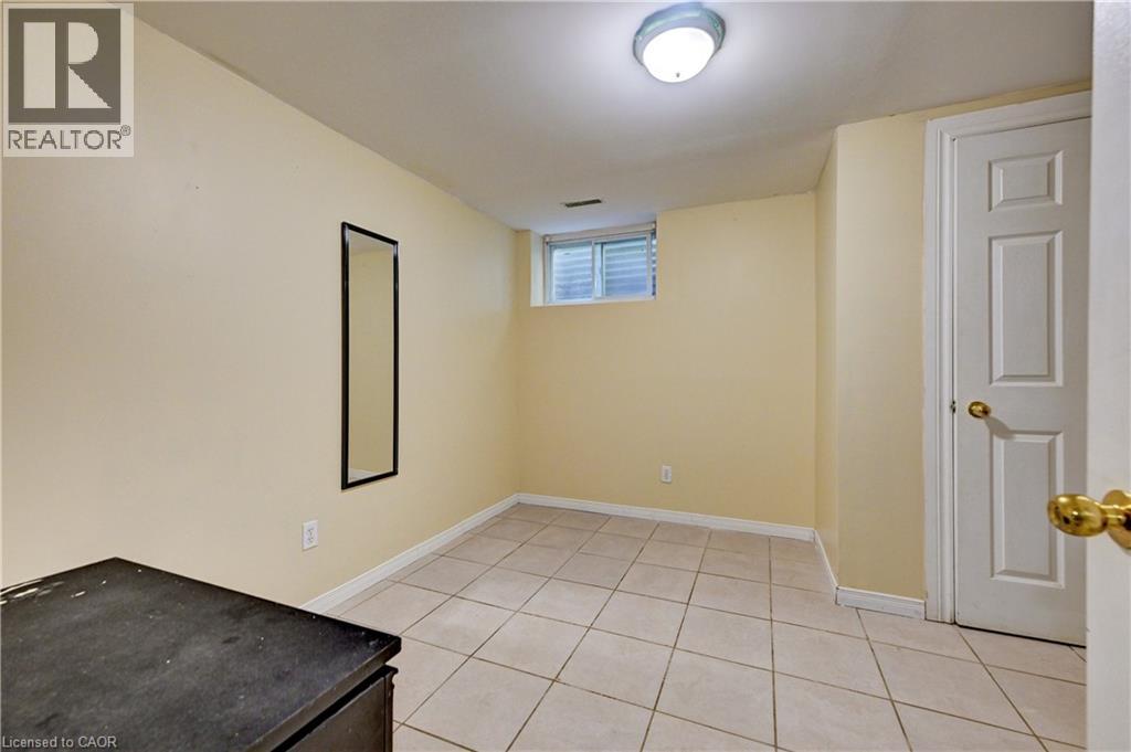 53 Helene Crescent Property Photo 23