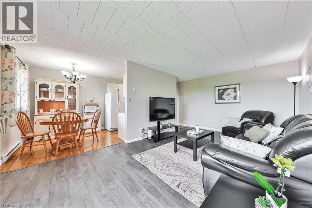 29 West Avenue Property Photo 7