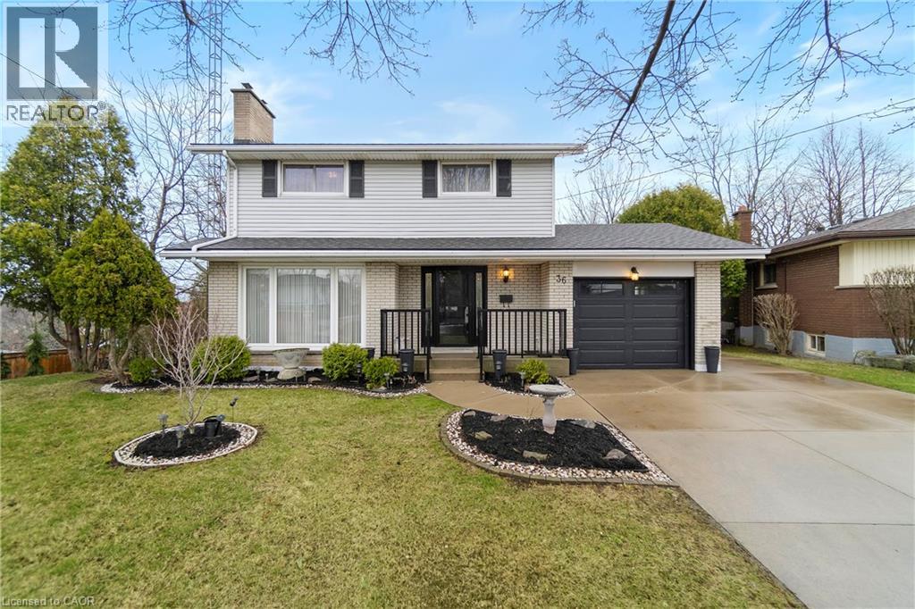 36 Buckingham Drive Property Photo 2