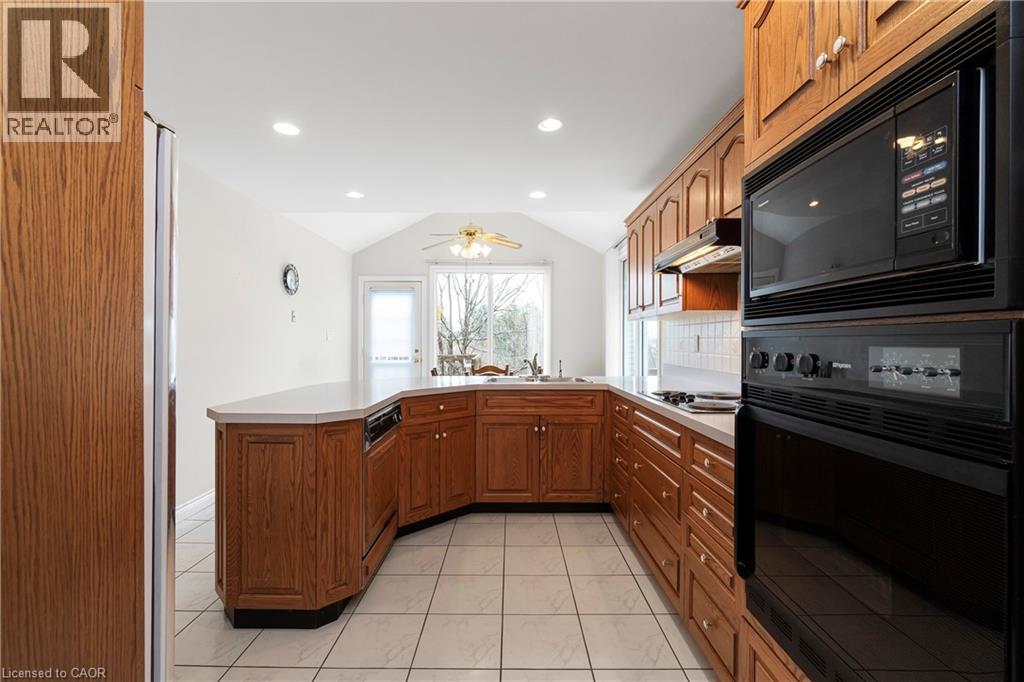 36 Buckingham Drive Property Photo 9