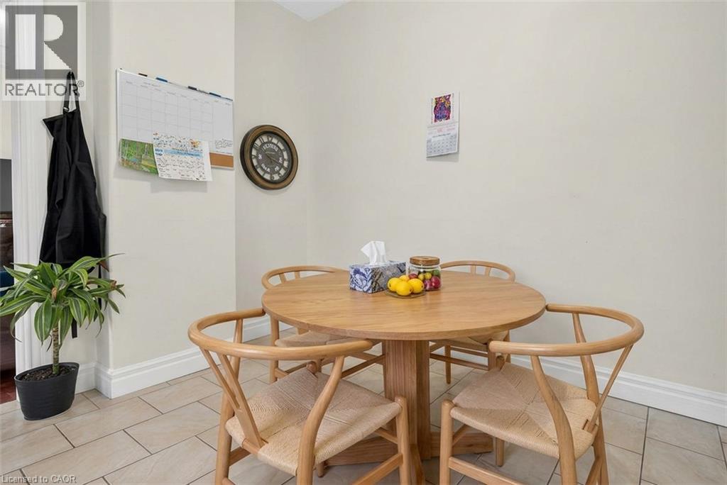 221 Grand River Avenue Property Photo 9