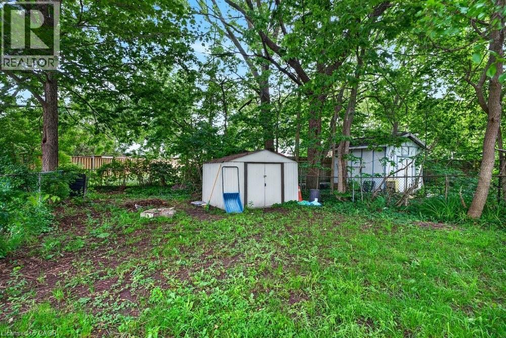 221 Grand River Avenue Property Photo 29