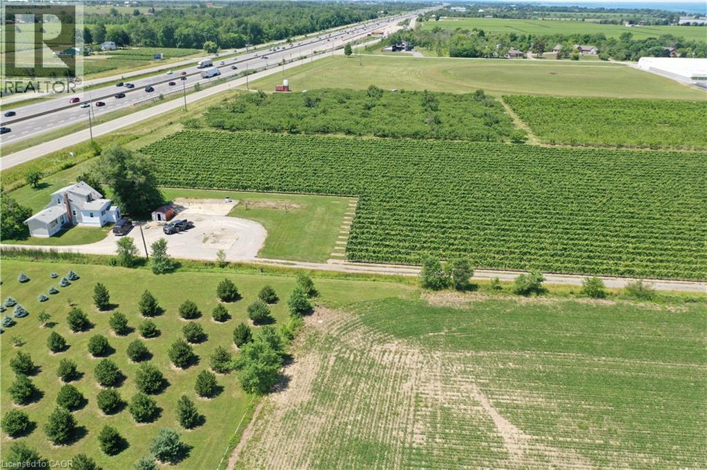 3705 Service Road N Property Photo 16