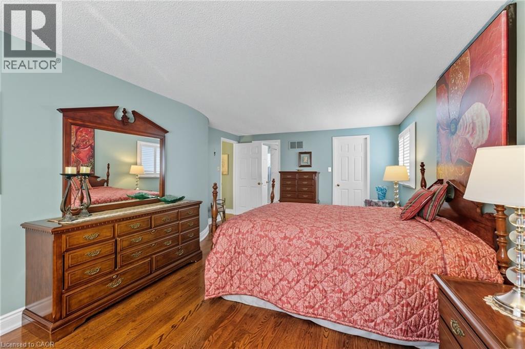 3043 Vanderbilt Road Property Photo 17