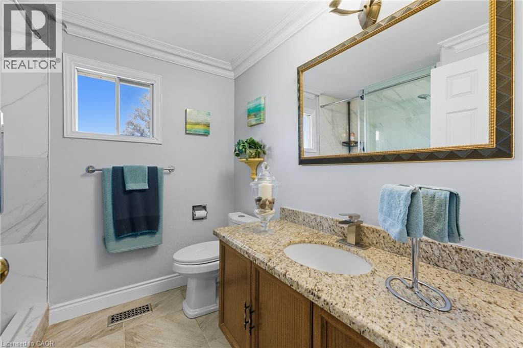 3043 Vanderbilt Road Property Photo 18