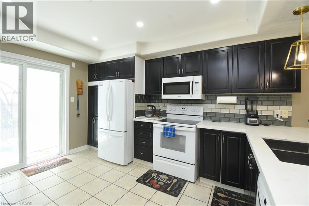 334 St. Lawrence Drive Property Photo 11